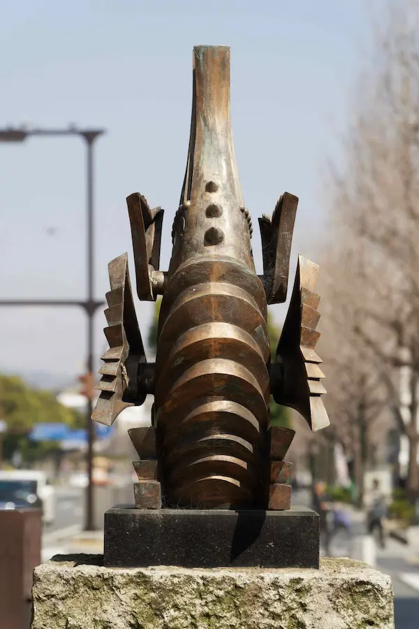 Street sculpture, Otemae-dori (9)